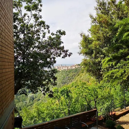 בית הארחה Miravalle 4*